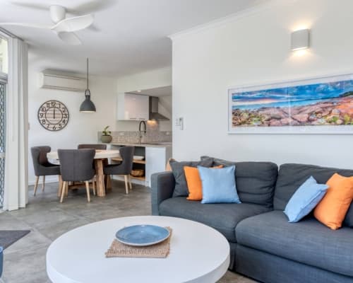 9-executive-2-bed-with-office-living-2-7